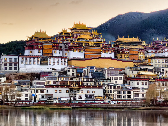 Songzanlin Monastery
