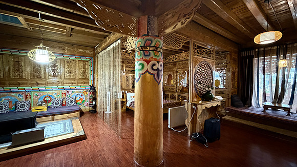 Tibetan decor