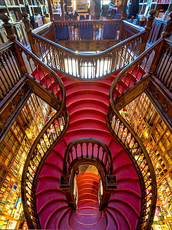 Stairway to Book Heaven - Porto
