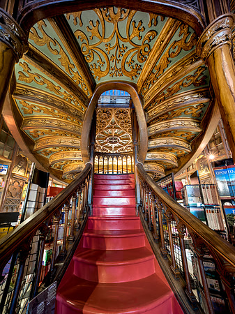 Stairway to Book Heaven - Porto