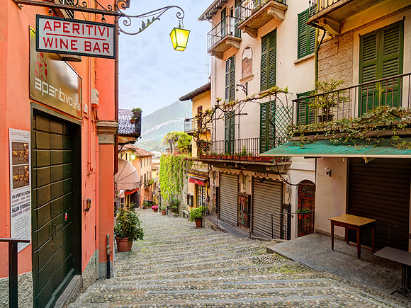 Bellagio Promenade sunrise