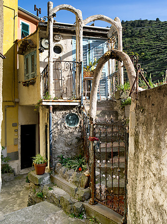 Vernazza Street