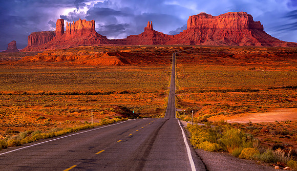 Monument Valley Sunrise