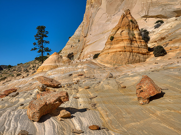 Johnson Canyon Pyramids